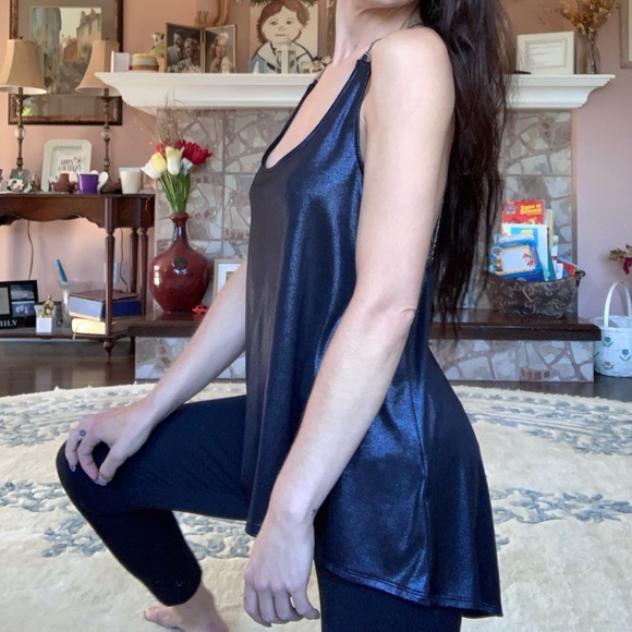 NWOT Guess x Tiësto Chained Tank Top - Picture 3 of 16